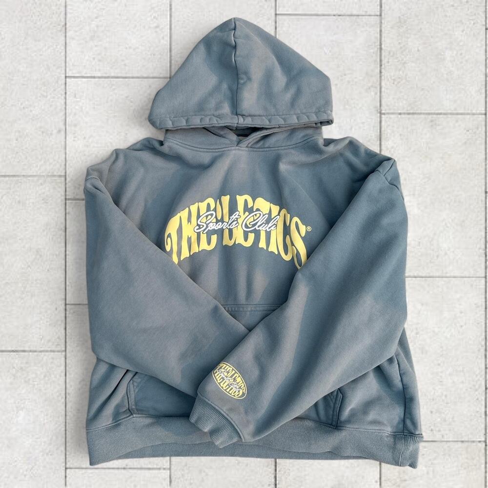 Sky blue heavyweight hoodie for gym